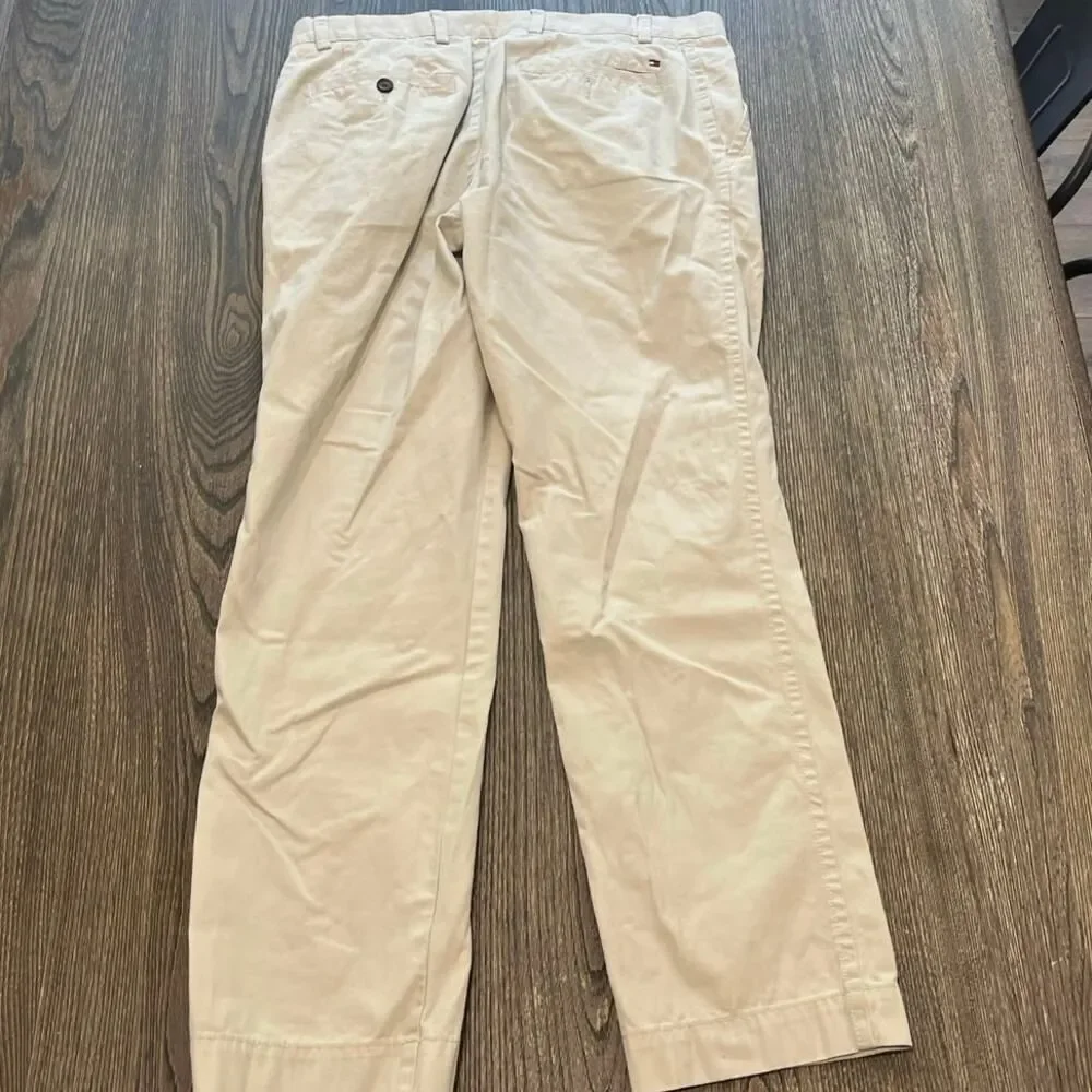 Tommy Hilfiger Mens Chino Pants Mid-Rise Flat Front Custom Fit Beige Size 30/30